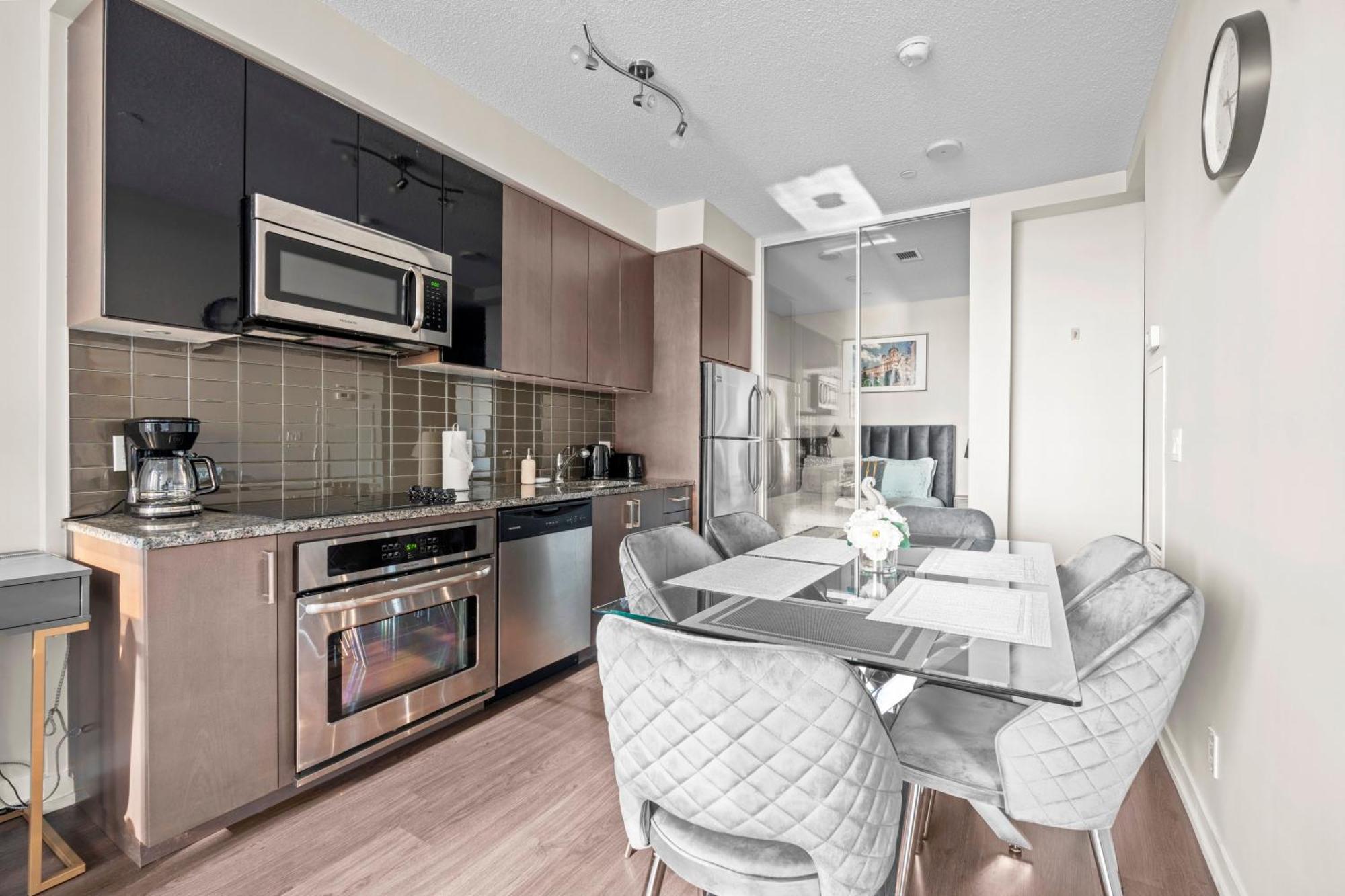 Modern Lillian St Apartments By Globalstay 토론토 외부 사진